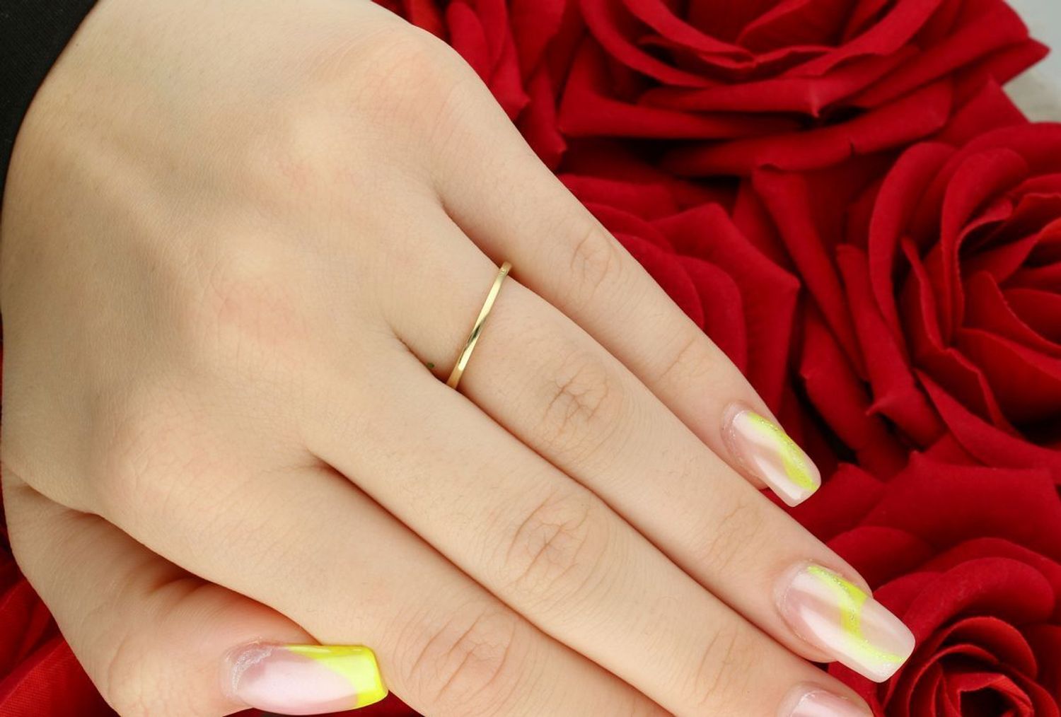 Złoty pierścionek z szafirem i diamentami „Królowa Elegancji”  Żółte złoto 585  R952SAPY  Rozmiar 11.jpg